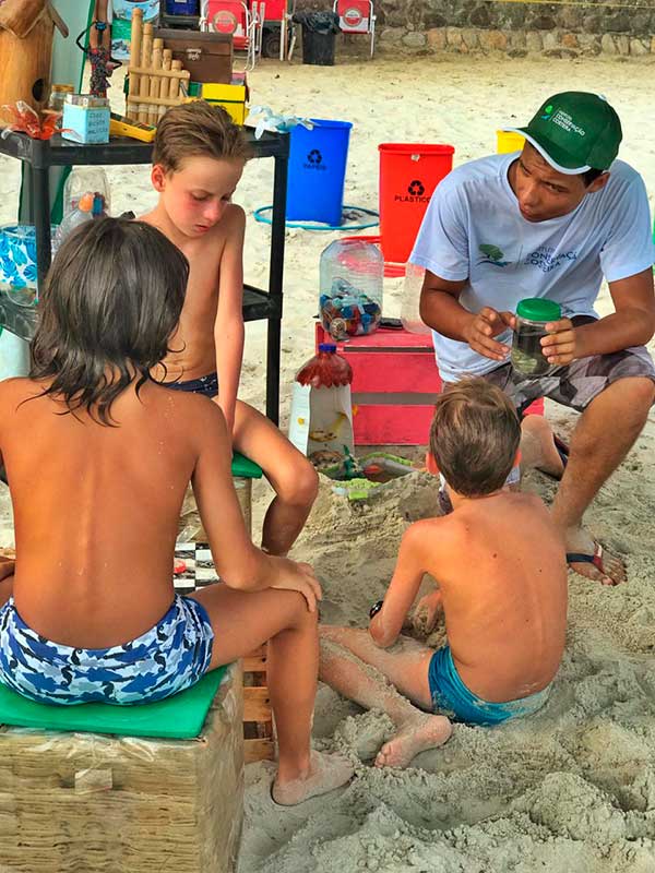 Verão na Apa Sahy com educação ambiental - Instituto Conservação Costeira