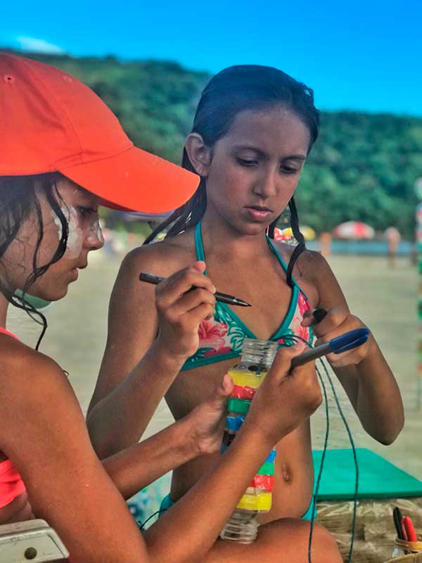 Verão na Apa Sahy com educação ambiental - Instituto Conservação Costeira