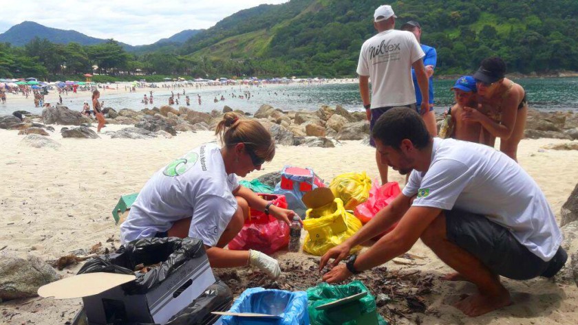 ICC e Verdescola contribuem com recuperação ambiental na Praia do Camburi