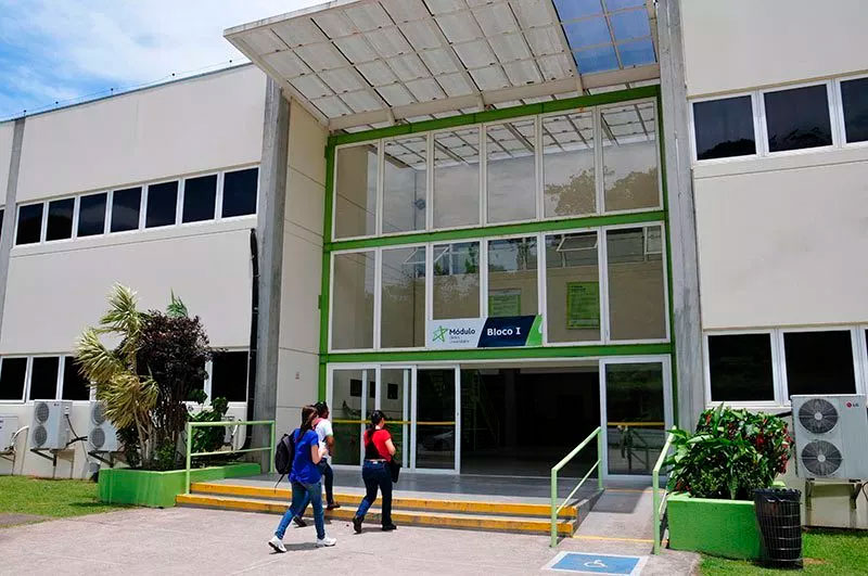 Faculdades em Caraguatatuba