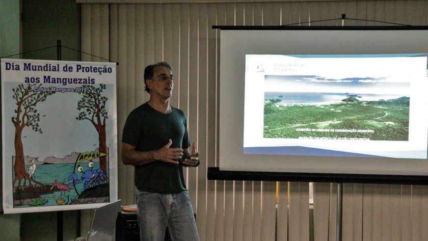 ICC realizou palestra em evento sobre manguezais em Ubatuba