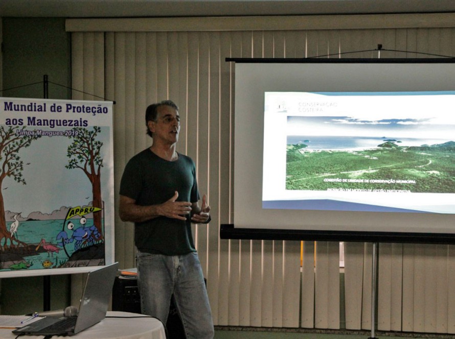 ICC realizou palestra em evento sobre manguezais em Ubatuba