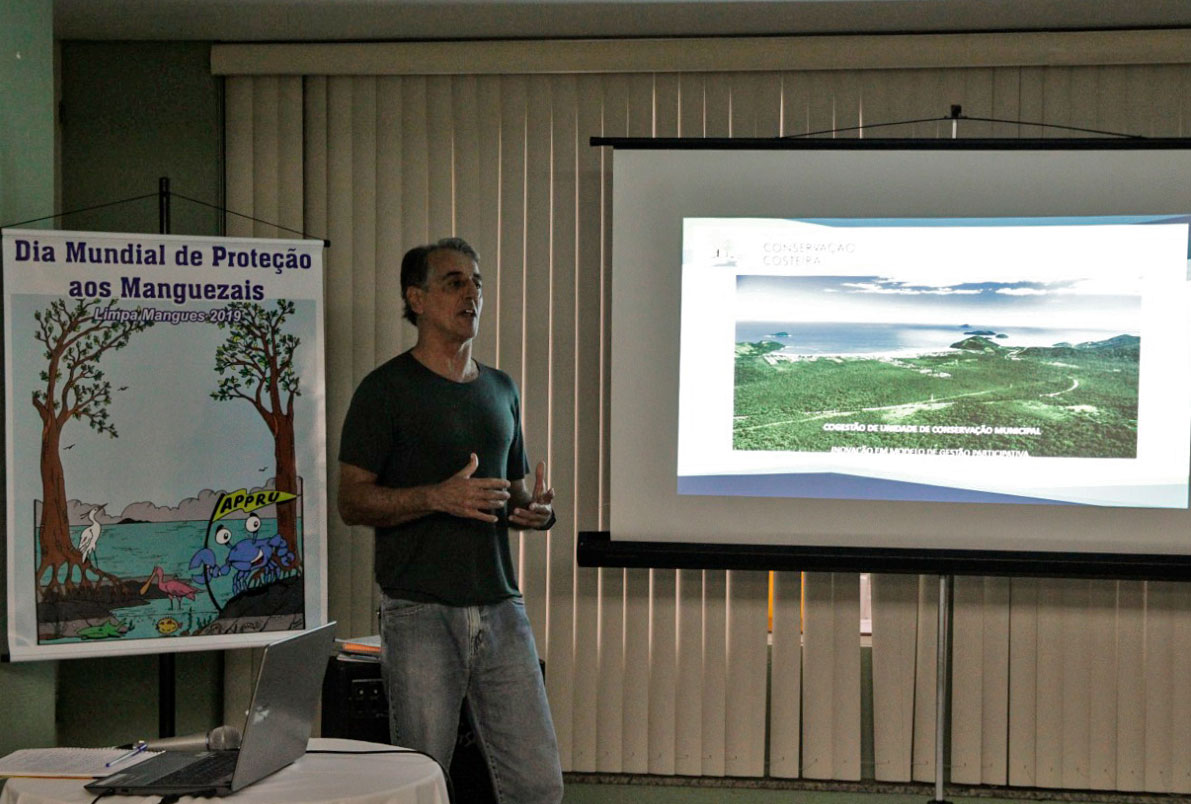 ICC realizou palestra em evento sobre manguezais em Ubatuba