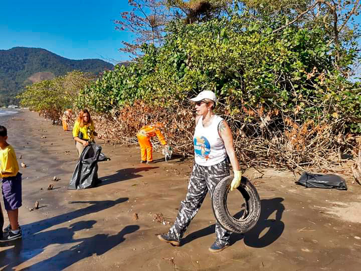 Limpeza no mangue da Enseada contou com apoio do ICC