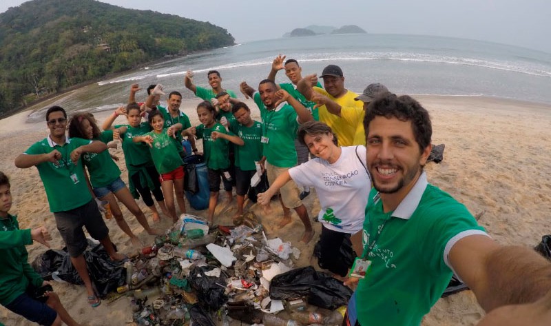 ICC e Verdescola no dia mundial de limpeza de rios e praias em são sebastião