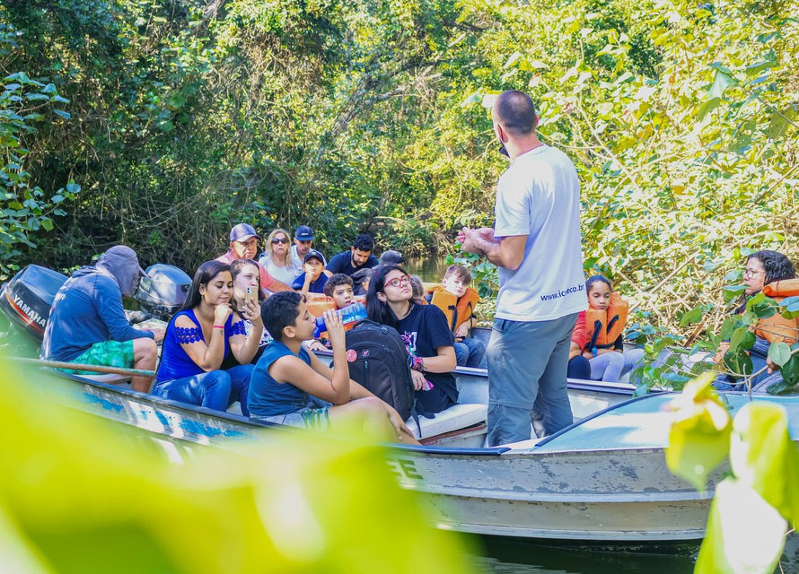 Oficina ICC com Escola Municipal Henrique Tavares de Jesus em julho - Educação Ambiental